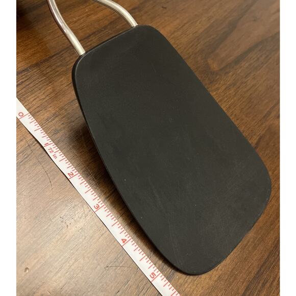 OXO Good Grips Large Nylon Flexible Turner - 1058984 - NonStick Safe Kitchencore - Picture 5 of 5